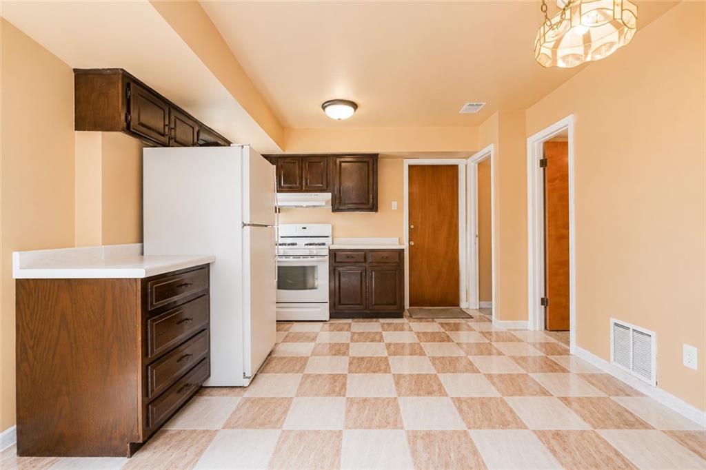 25 Furness Place New Springville Staten Island NY 10314