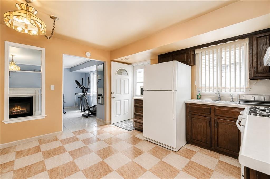 25 Furness Place New Springville Staten Island NY 10314