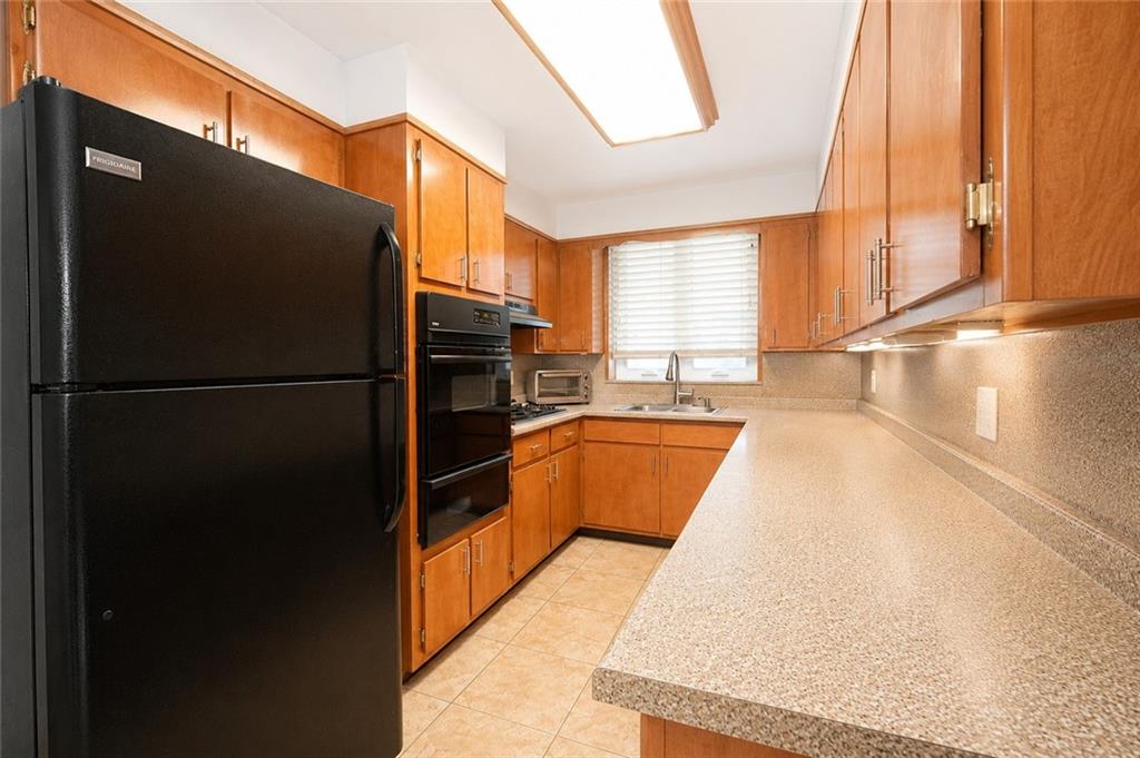 17 Bay 8th Street Dyker Heights Brooklyn NY 11228
