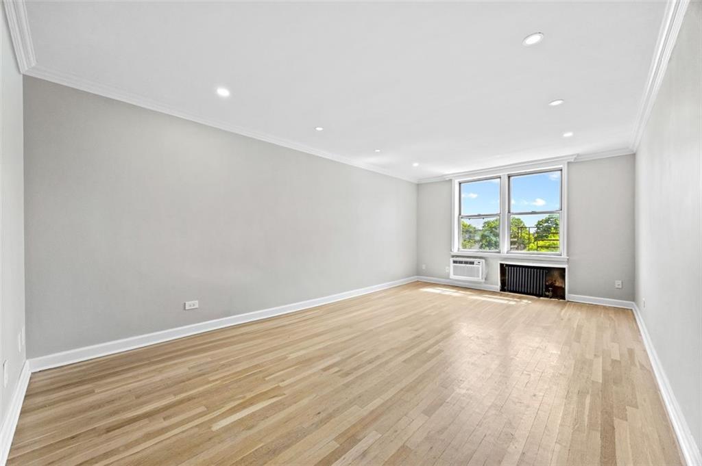 2580 Ocean Parkway Gravesend Brooklyn NY 11235