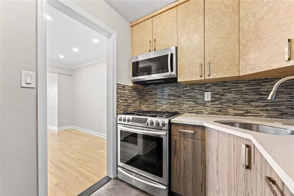 2580 Ocean Parkway Gravesend Brooklyn NY 11235