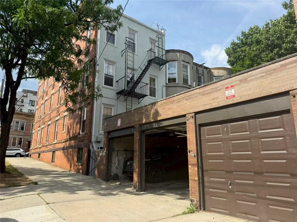 6050 Putnam Avenue Ridgewood Ridgewood NY 11385