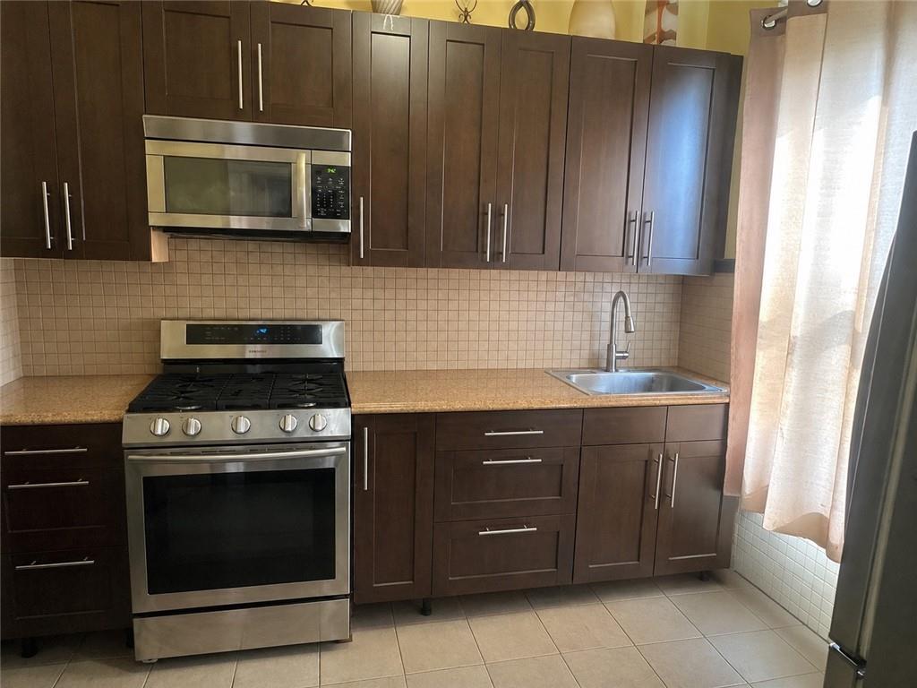 6050 Putnam Avenue Ridgewood Ridgewood NY 11385