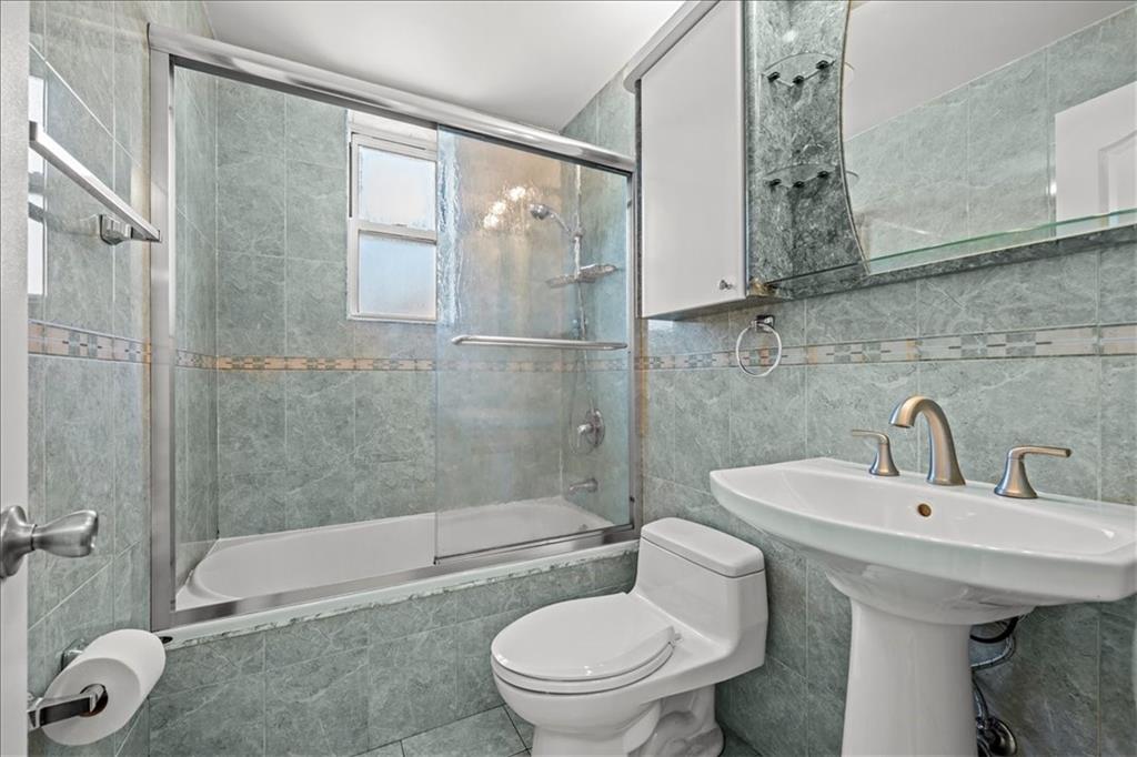 2626 Homecrest Avenue Sheepshead Bay Brooklyn NY 11235