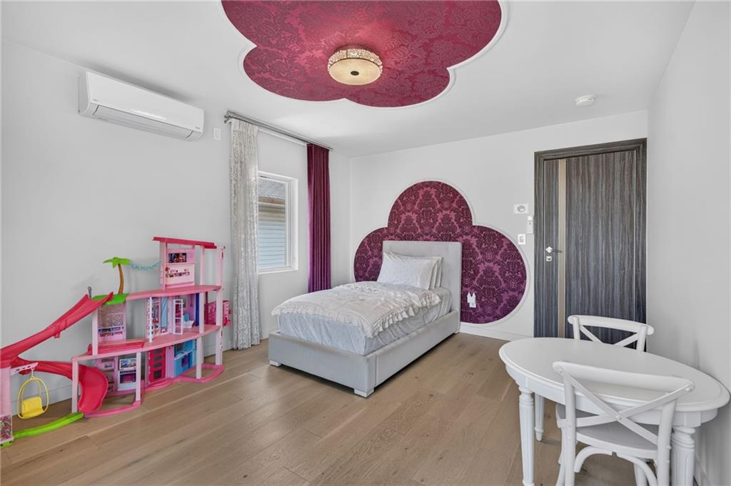 262 West End Avenue Brighton Beach Brooklyn NY 11235