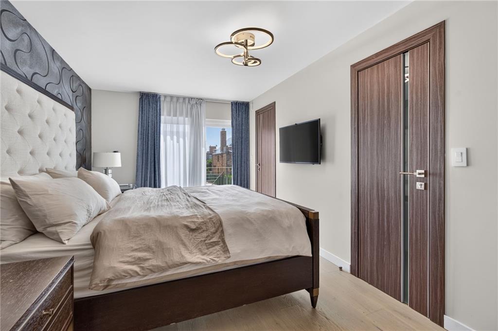 262 West End Avenue Brighton Beach Brooklyn NY 11235