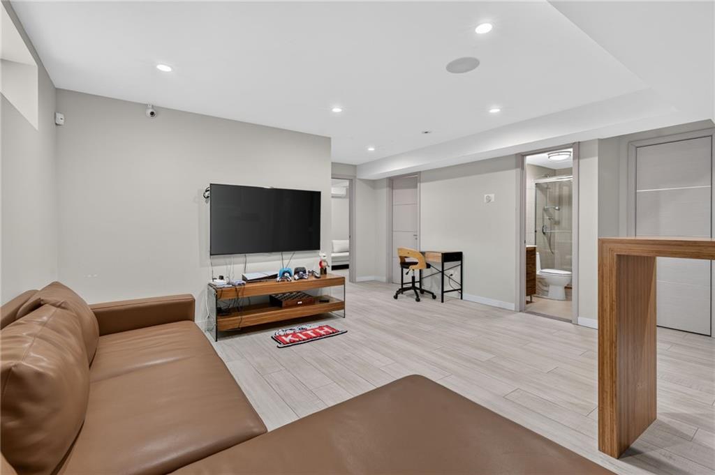 262 West End Avenue Brighton Beach Brooklyn NY 11235