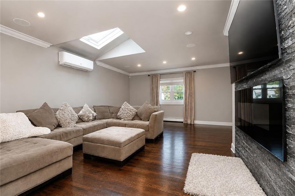 127 Madsen Avenue Richmond Valley Staten Island NY 10309