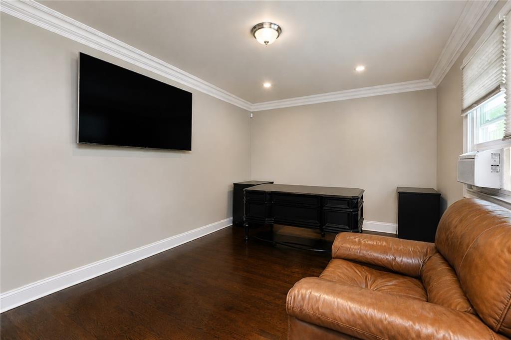 127 Madsen Avenue Richmond Valley Staten Island NY 10309