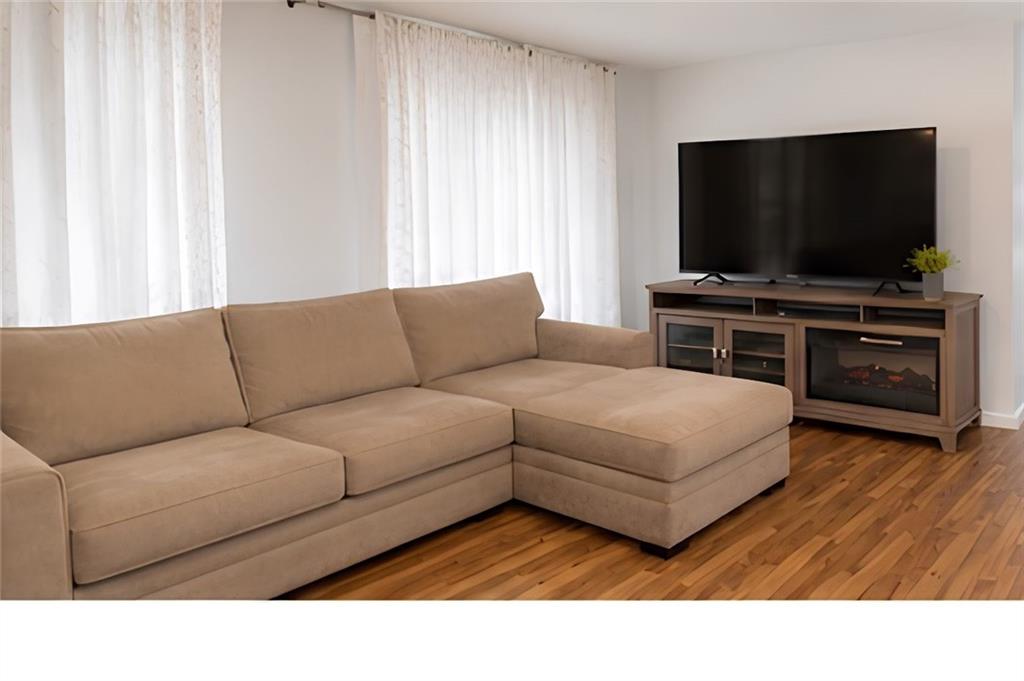 6 6 new lane Rosebank Staten Island NY 10305