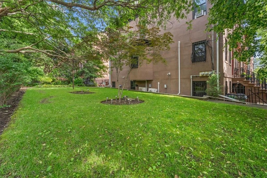 485 Clinton Street Carroll Gardens Brooklyn NY 11231