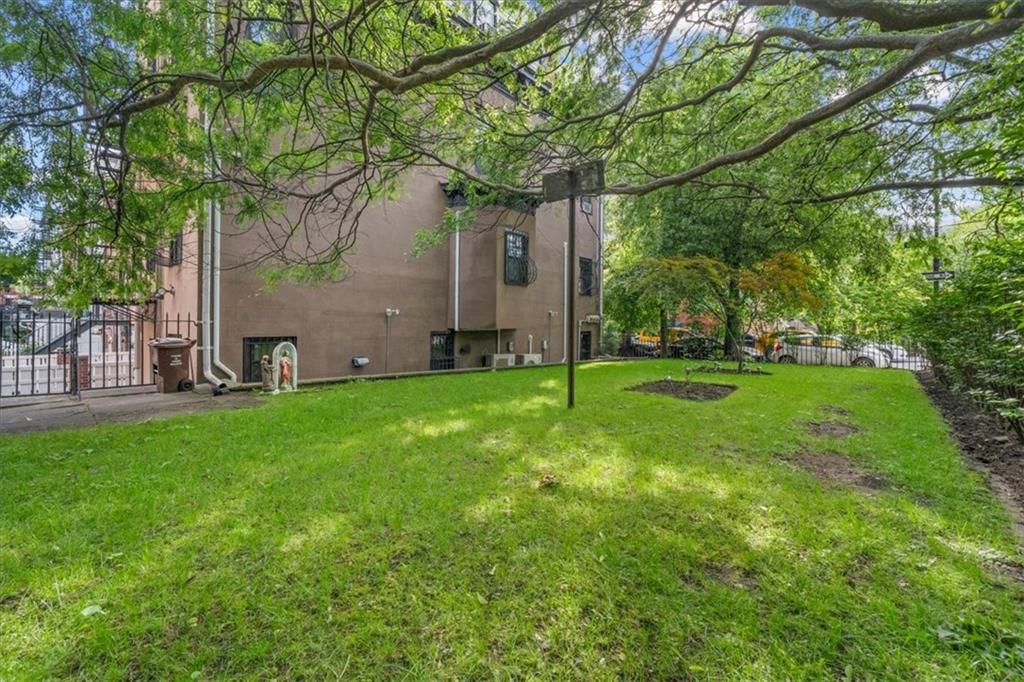 485 Clinton Street Carroll Gardens Brooklyn NY 11231