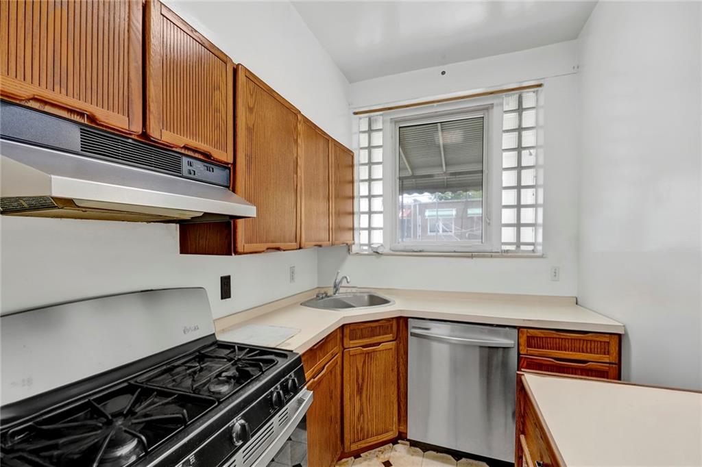 786 East 39th Street East Flatbush Brooklyn NY 11210