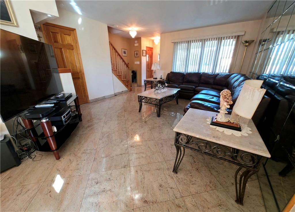 7209 Avenue U Bergen Beach Brooklyn NY 11234