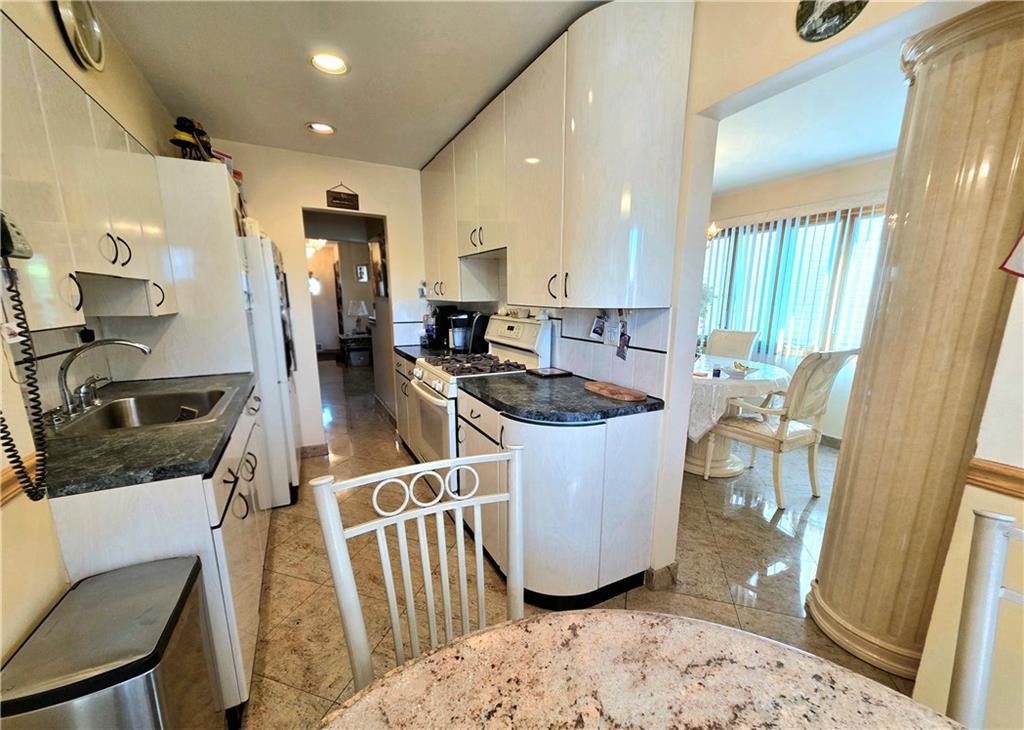 7209 Avenue U Bergen Beach Brooklyn NY 11234