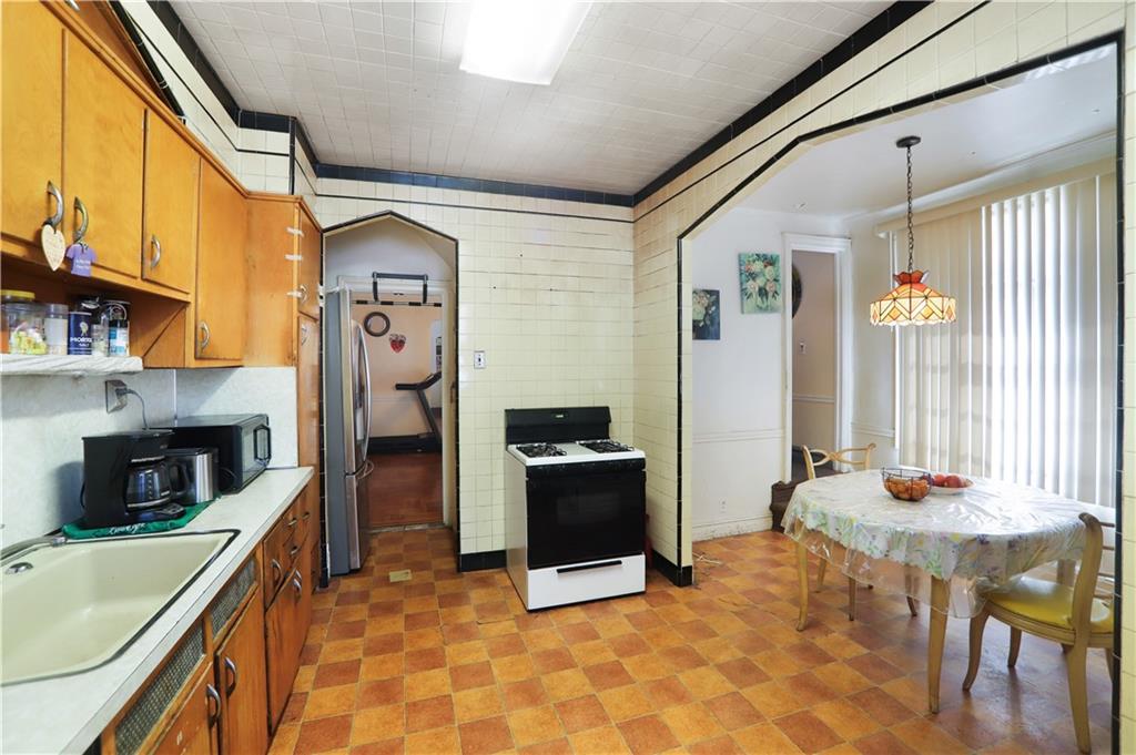 1424 East 49th Street East Flatbush Brooklyn NY 11234
