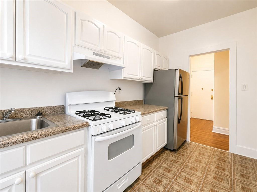 8320 Bay Parkway Bensonhurst Brooklyn NY 11214