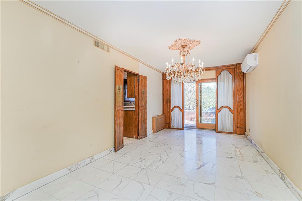 347 Bay 10th Street Dyker Heights Brooklyn NY 11228