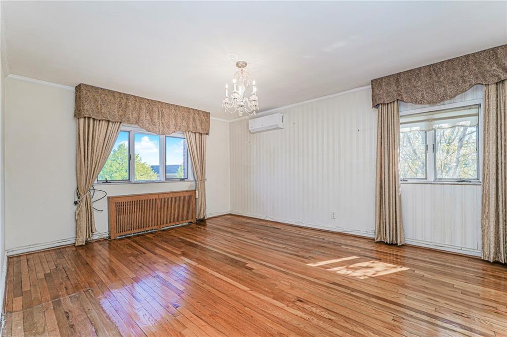 347 Bay 10th Street Dyker Heights Brooklyn NY 11228