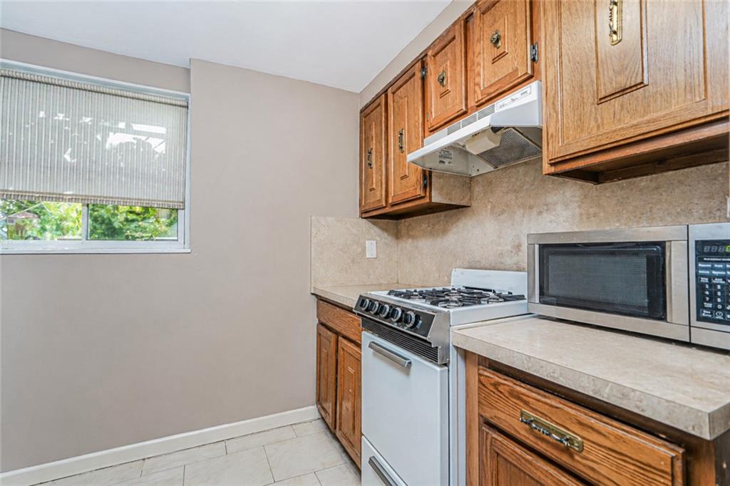 347 Bay 10th Street Dyker Heights Brooklyn NY 11228
