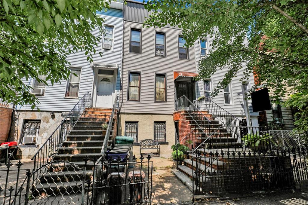 22 Roosevelt Place Ocean Hill Brooklyn NY 11233