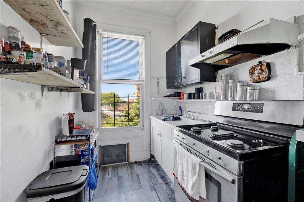 22 Roosevelt Place Ocean Hill Brooklyn NY 11233