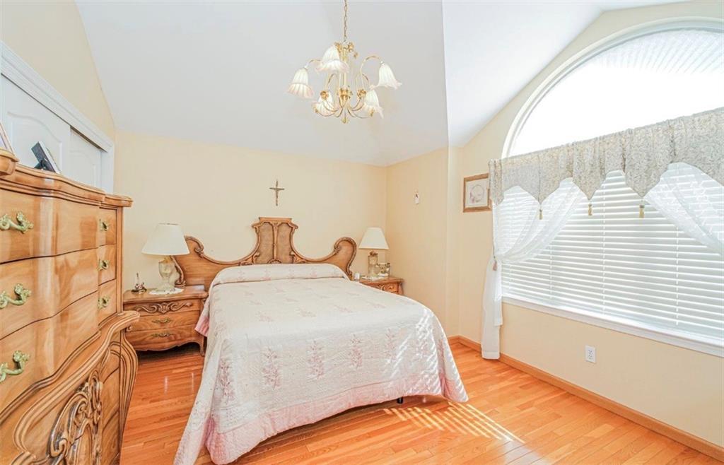 285 Robinson Avenue Eltingville Staten Island NY 10312