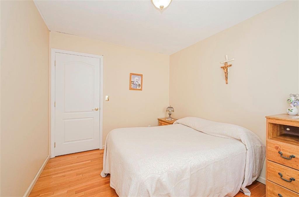 285 Robinson Avenue Eltingville Staten Island NY 10312