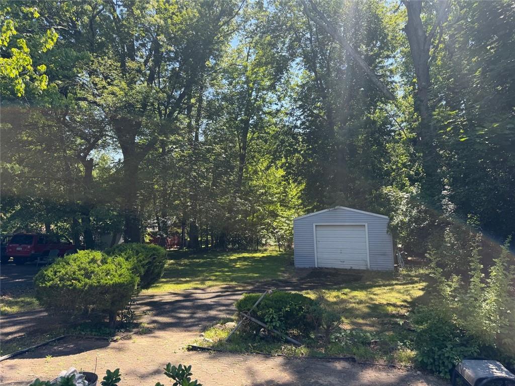 65 Woodvale Avenue Prince's Bay Staten Island NY 10309