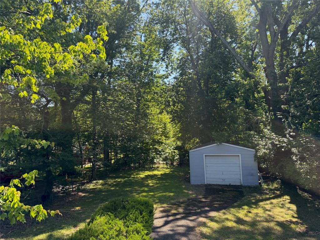 65 Woodvale Avenue Prince's Bay Staten Island NY 10309