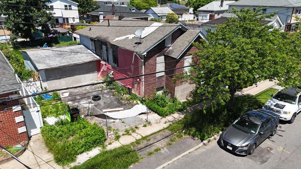 23 Winham Avenue Oakwood Staten Island NY 10306