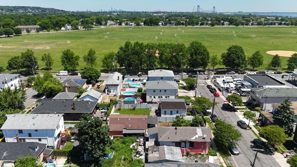 23 Winham Avenue Oakwood Staten Island NY 10306
