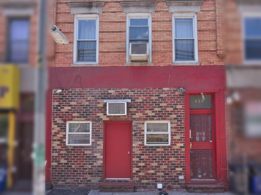 850 McDonald Avenue Borough Park Brooklyn NY 11218
