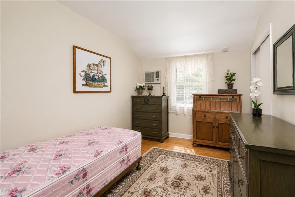60 Bay Terrace Bay Terrace Staten Island NY 10306