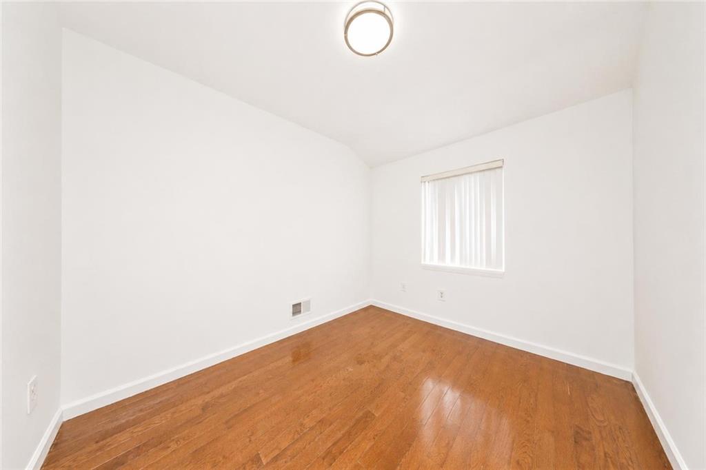 998 Olympia Boulevard Midland Beach Staten Island NY 10306