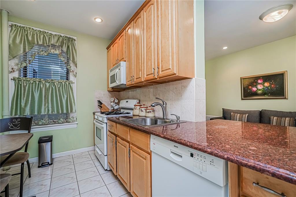 7609 4th Avenue Bay Ridge Brooklyn NY 11209