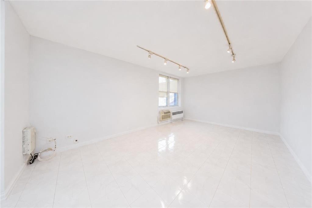 735 Avenue W Gravesend Brooklyn NY 11223