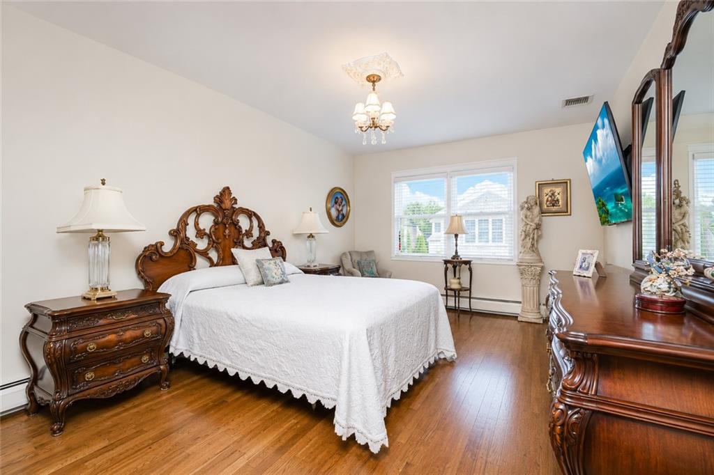 5886 Amboy Road Prince's Bay Staten Island NY 10309