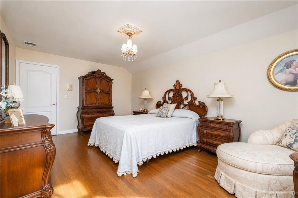 5886 Amboy Road Prince's Bay Staten Island NY 10309