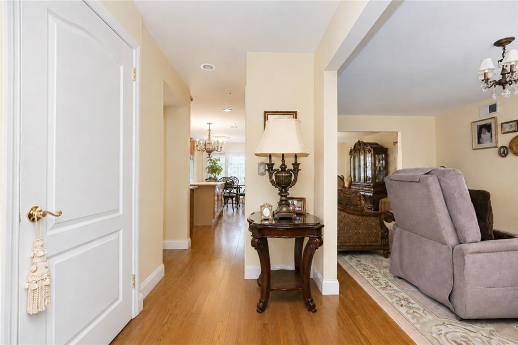 5886 Amboy Road Prince's Bay Staten Island NY 10309