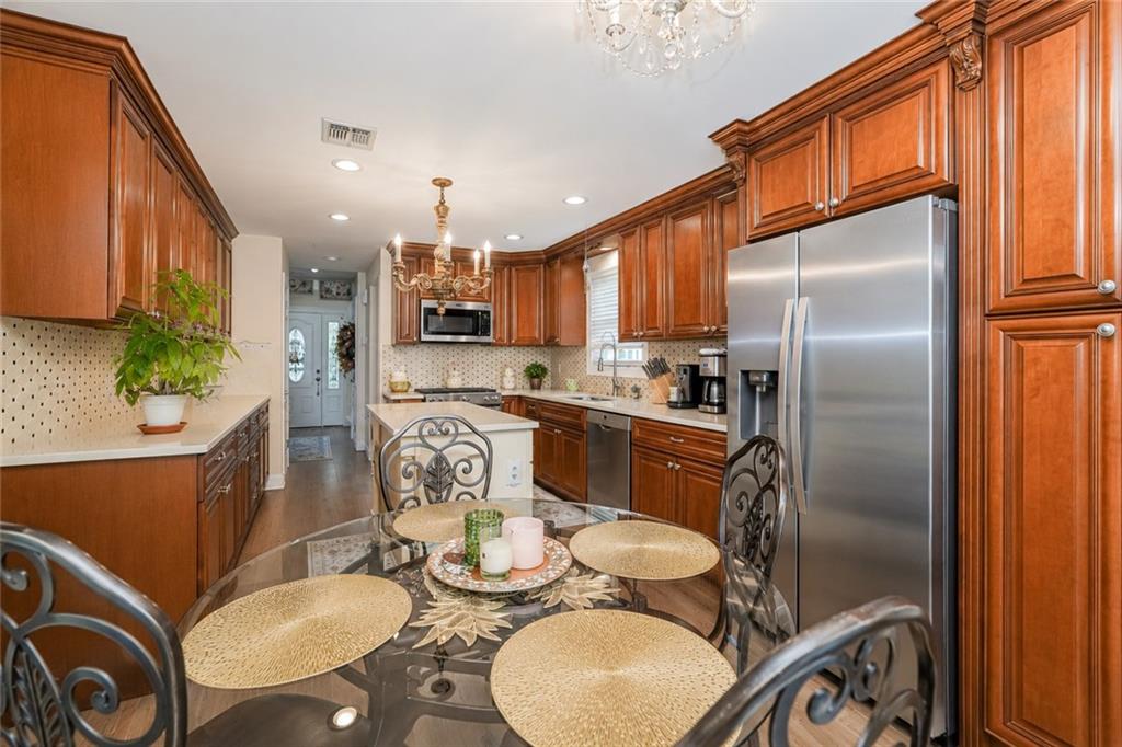 5886 Amboy Road Prince's Bay Staten Island NY 10309