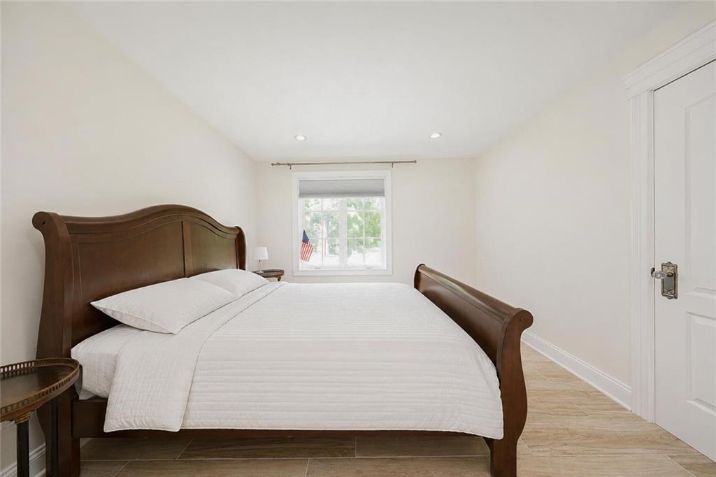 6475 Amboy Road Pleasant Plains Staten Island NY 10309