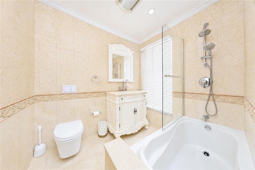 6475 Amboy Road Pleasant Plains Staten Island NY 10309