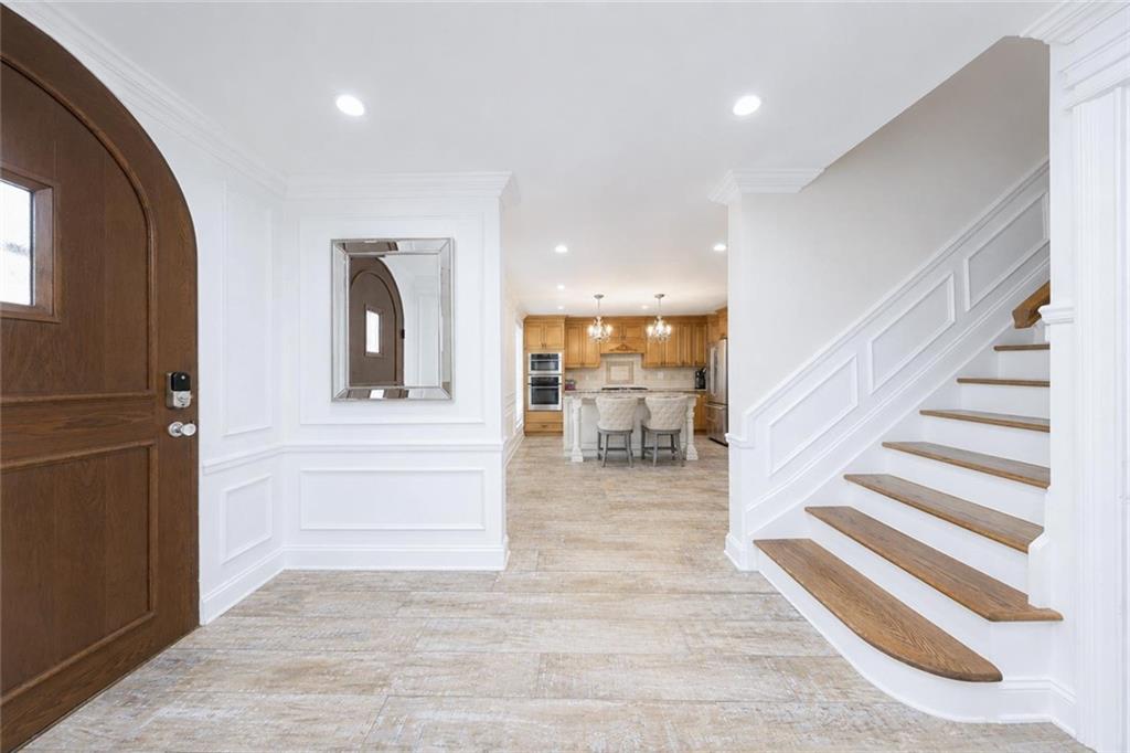 6475 Amboy Road Pleasant Plains Staten Island NY 10309