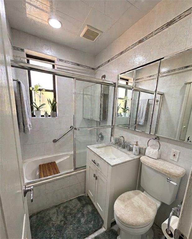 2645 Homecrest Avenue Sheepshead Bay Brooklyn NY 11235