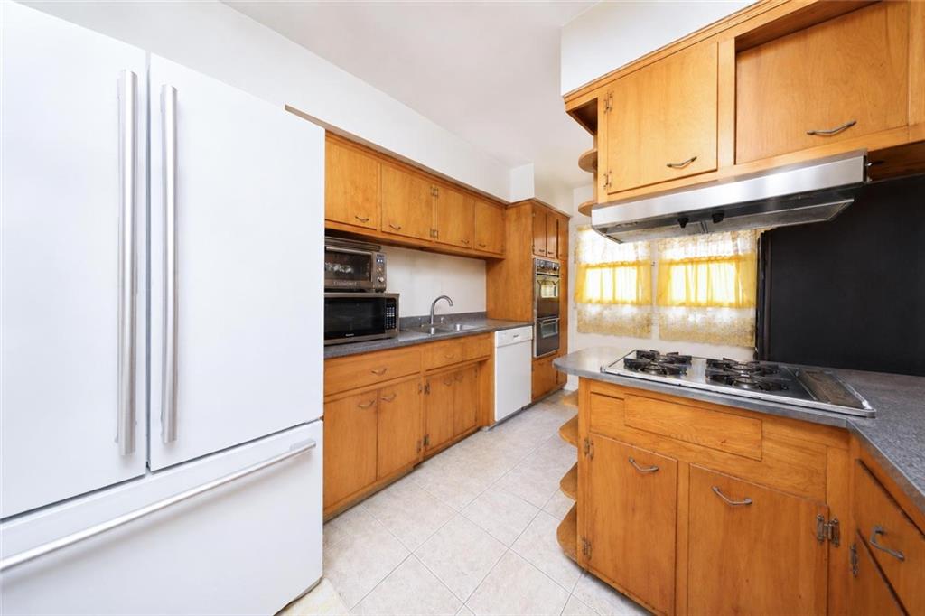 2426 Brigham Street Sheepshead Bay Brooklyn NY 11235