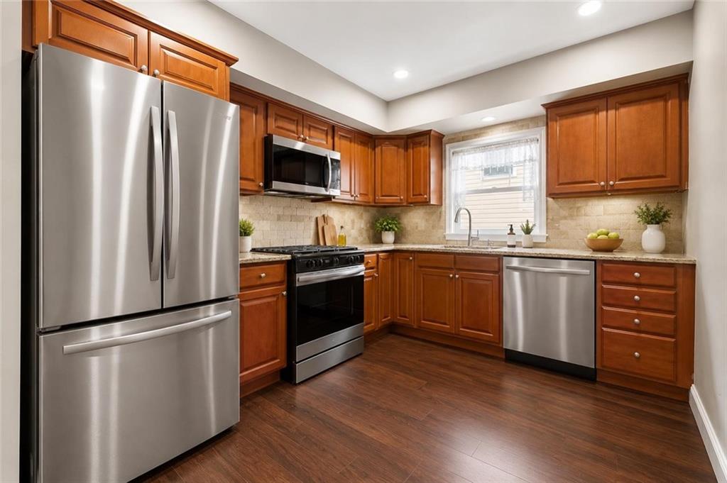 163 Wardwell Avenue Westerleigh Staten Island NY 10314