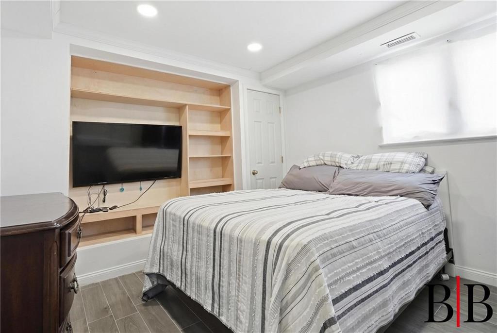 2433 East 71st Street Bergen Beach Brooklyn NY 11234