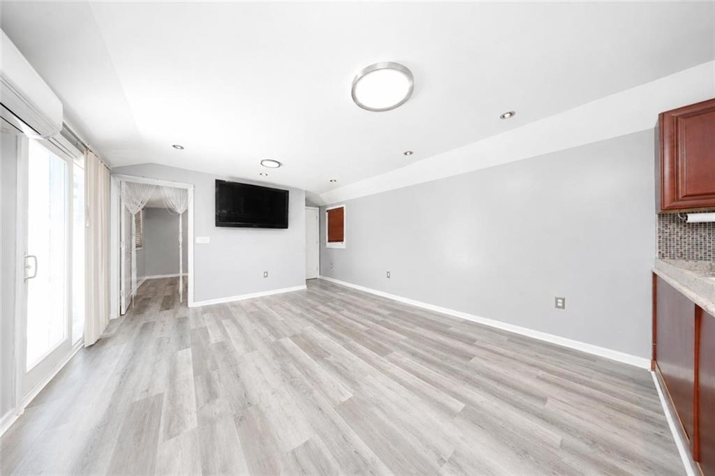 21 Seafoam Street Midland Beach Staten Island NY 10306