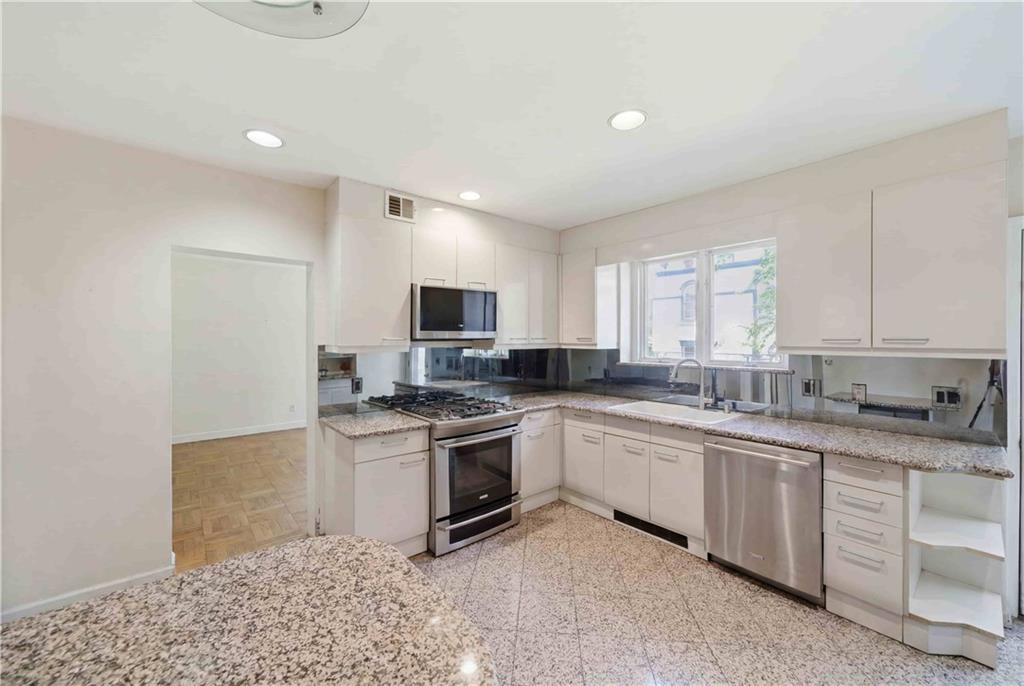 187 Beach 136th Street Belle Harbor Rockaway Park NY 11694